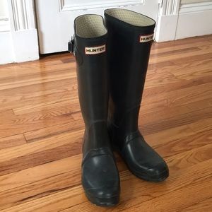 Navy blue hunter boots